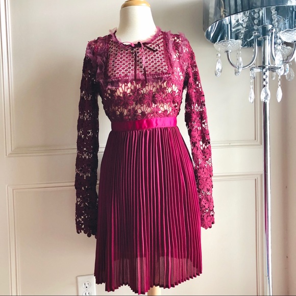 Romeo + Juliet Long Sleeve Pleated Lace Dress S - Picture 2 of 12